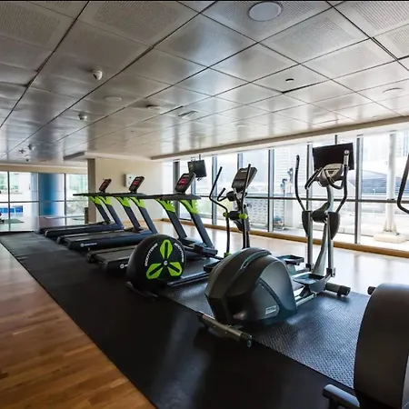 Luxury Apartment On The Metro Facing Dubai Marina Extérieur photo